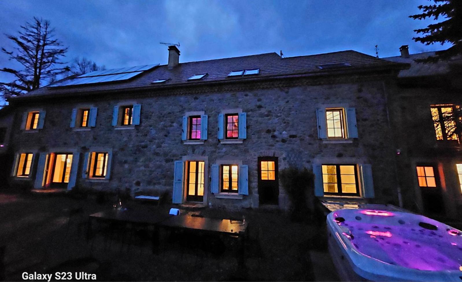 Lerefugedetiti Villa Buissard Luaran gambar