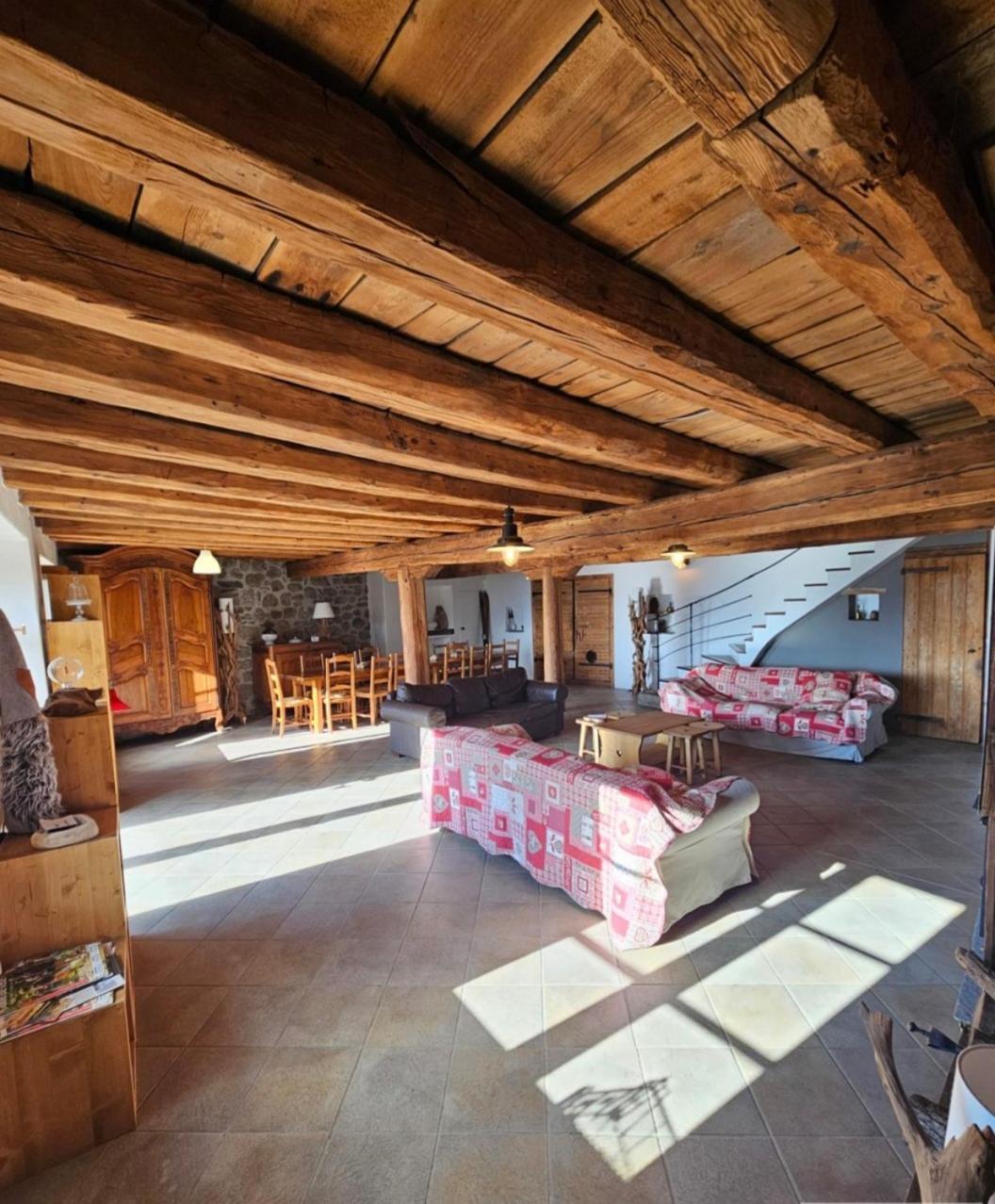 Lerefugedetiti Villa Buissard Luaran gambar